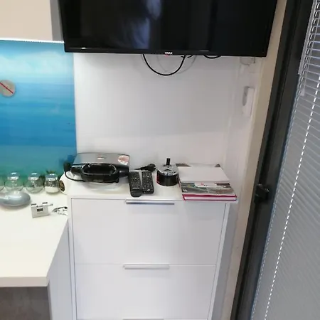 Rose By The & Tennis Courts דירה *